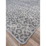 0406NAT201 Snow Leopard Natural Corner