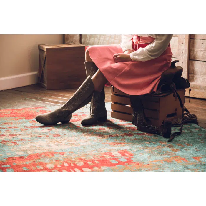 Forward Shift Turquoise Lifestyle Shot 5