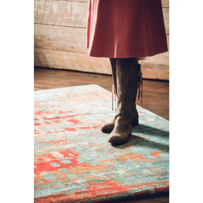 Forward Shift Turquoise Lifestyle Shot 7